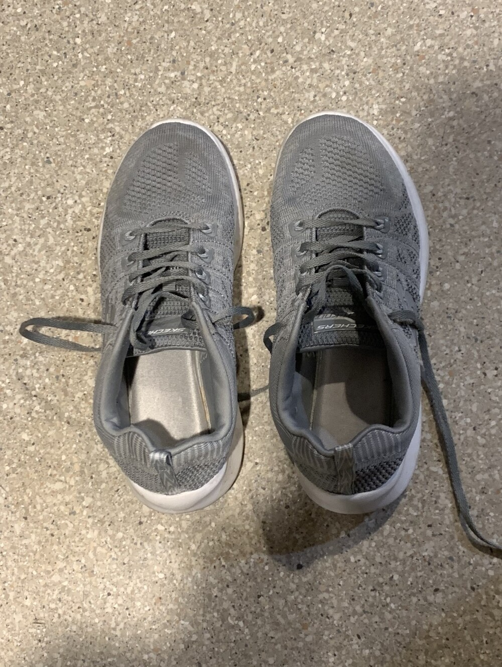 #726 "Sketchers" Sketch-knit Gray Knit Athletic Sneakers - Brand Unspecified